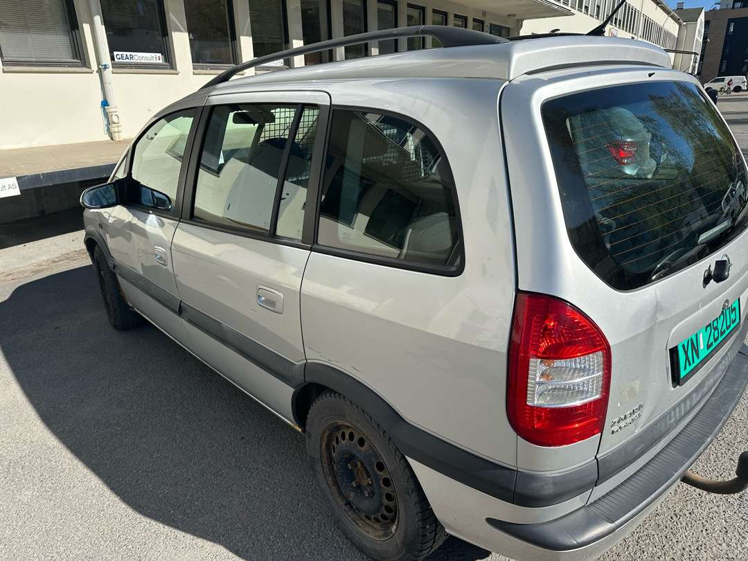 2003 Opel Zafira 1.8 Comfort / Lav km / - Other machinery: picture 5 2003 Opel Zafira 1.8 Comfort / Lav km / - Other machinery: picture 5