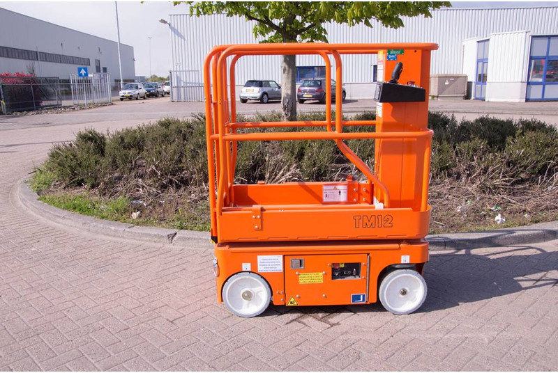 Snorkel TM12 - Vertical mast lift: picture 3 Snorkel TM12 - Vertical mast lift: picture 3