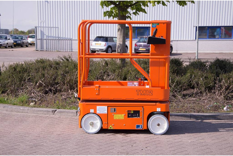 Snorkel TM12 - Vertical mast lift: picture 2 Snorkel TM12 - Vertical mast lift: picture 2