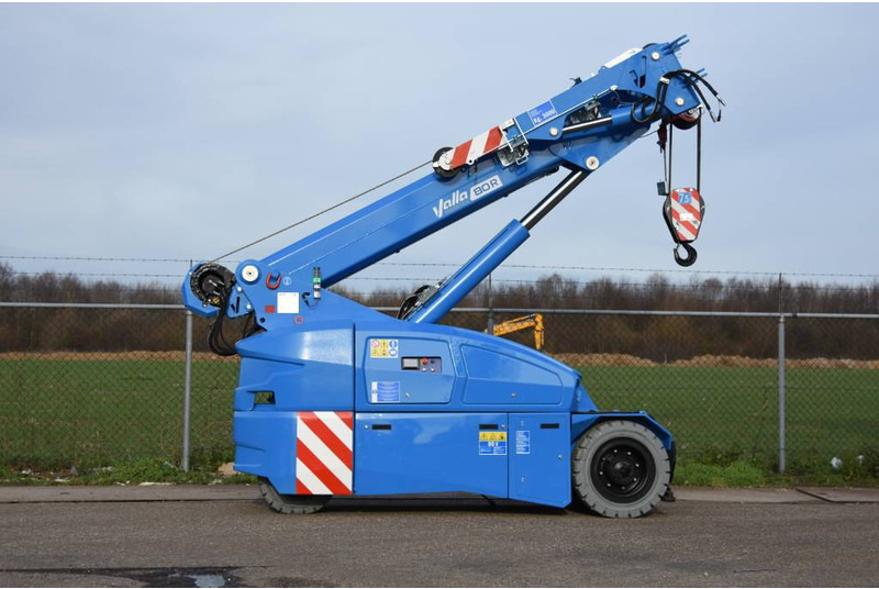 Valla V80R V 80 R Pick & Carry Crane Full Option - Mini crane: picture 4 Valla V80R V 80 R Pick & Carry Crane Full Option - Mini crane: picture 4