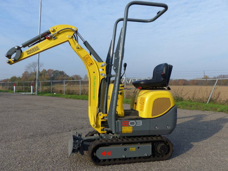 WACKER NEUSON 803 - Mini excavator: picture 2 WACKER NEUSON 803 - Mini excavator: picture 2
