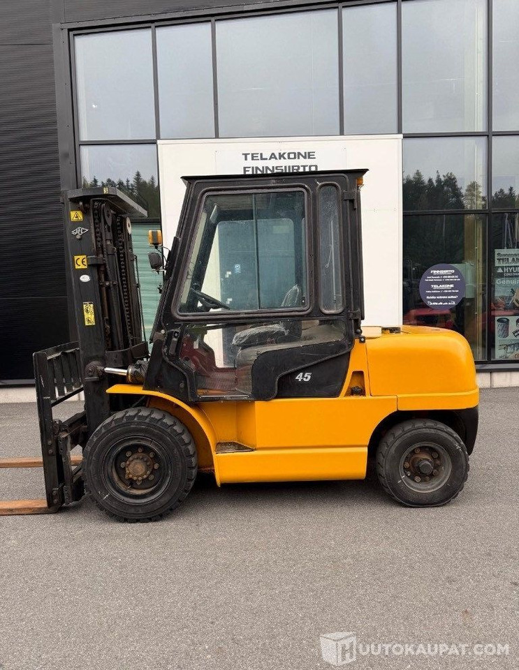 Hangcha CPCD45HW19 Trukki, Lempäälä - Construction machinery: picture 2 Hangcha CPCD45HW19 Trukki, Lempäälä - Construction machinery: picture 2