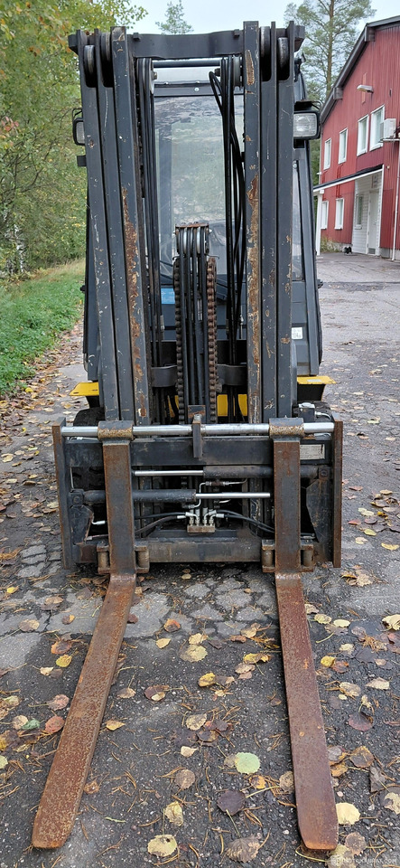 Hangcha/Yellowline FD25T-E, DIESELTRUKKI, 2010, Lahti - Construction machinery: picture 5 Hangcha/Yellowline FD25T-E, DIESELTRUKKI, 2010, Lahti - Construction machinery: picture 5