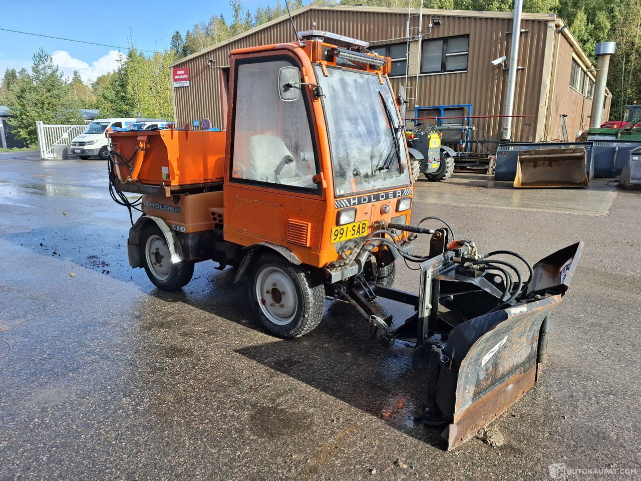 Holder C 230, 2000, Kiinteistöhuoltokone, Sis alv 25,5%, Nurmijärvi - Construction machinery: picture 4 Holder C 230, 2000, Kiinteistöhuoltokone, Sis alv 25,5%, Nurmijärvi - Construction machinery: picture 4