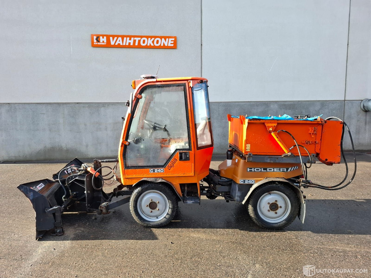 Holder C 230, 2000, Kiinteistöhuoltokone, Sis alv 25,5%, Nurmijärvi - Construction machinery: picture 1 Holder C 230, 2000, Kiinteistöhuoltokone, Sis alv 25,5%, Nurmijärvi - Construction machinery: picture 1