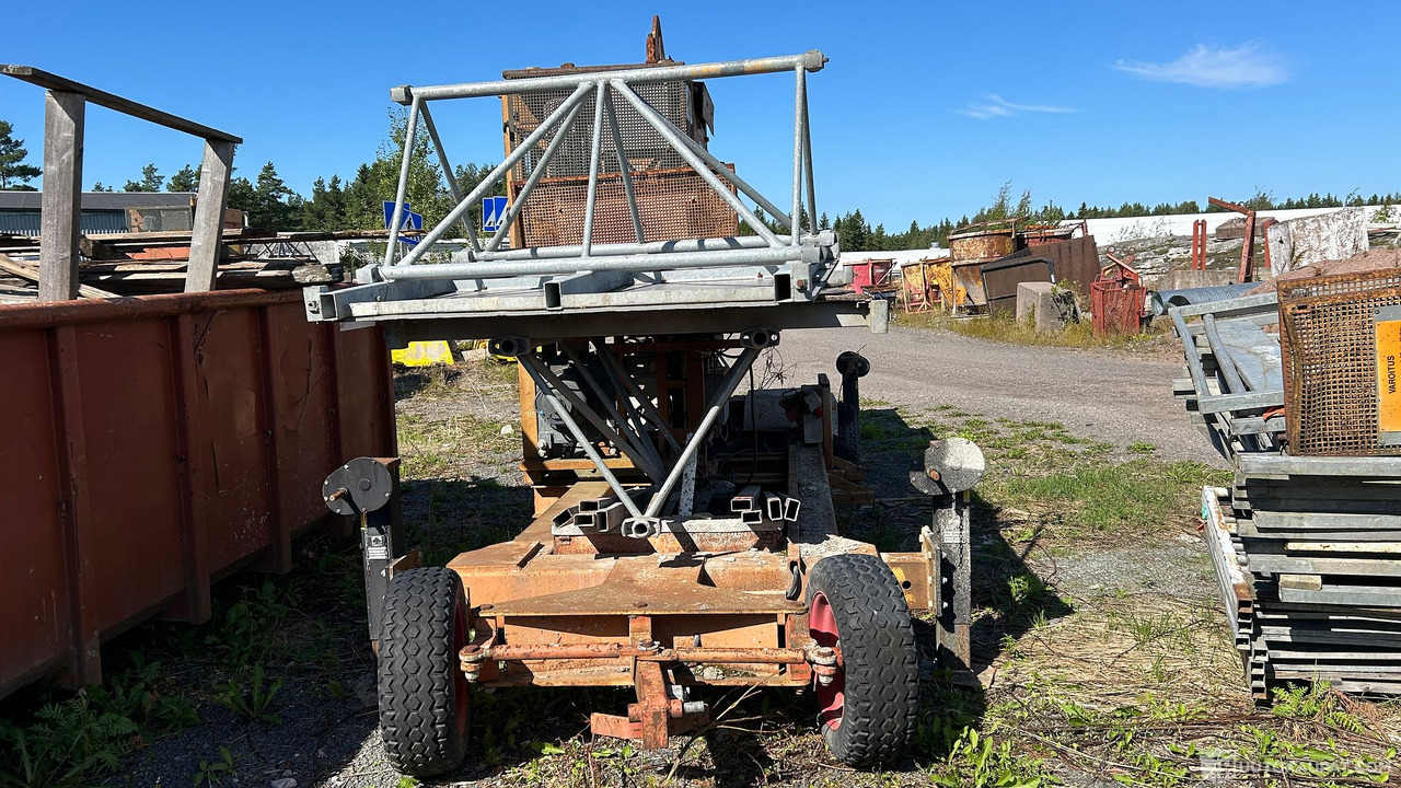 Mastonostin Alimak Aliclimber 4400, vm. 1996, Rauma - Construction machinery: picture 4 Mastonostin Alimak Aliclimber 4400, vm. 1996, Rauma - Construction machinery: picture 4
