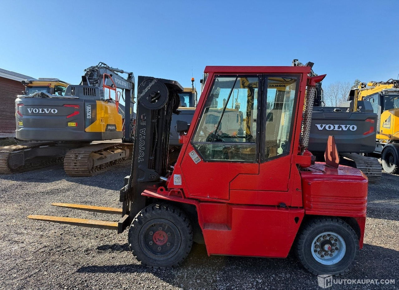 Toyota 02-5 FD35, 1994, dieseltrukki, 11 474 h, Lahti - Construction machinery: picture 1 Toyota 02-5 FD35, 1994, dieseltrukki, 11 474 h, Lahti - Construction machinery: picture 1