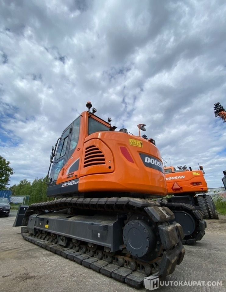 Doosan DX 140LCR-5, 2021, SMP-rototilt, puskulevy, rasvari, koura, 1 kauha, Stage5, Helsinki - Crawler excavator: picture 5 Doosan DX 140LCR-5, 2021, SMP-rototilt, puskulevy, rasvari, koura, 1 kauha, Stage5, Helsinki - Crawler excavator: picture 5