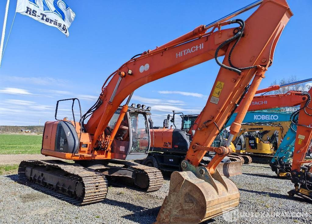 Hitachi ZX 225 US, 2003, 16 156 h Kaivinkone, Kurikka - Crawler excavator: picture 3 Hitachi ZX 225 US, 2003, 16 156 h Kaivinkone, Kurikka - Crawler excavator: picture 3
