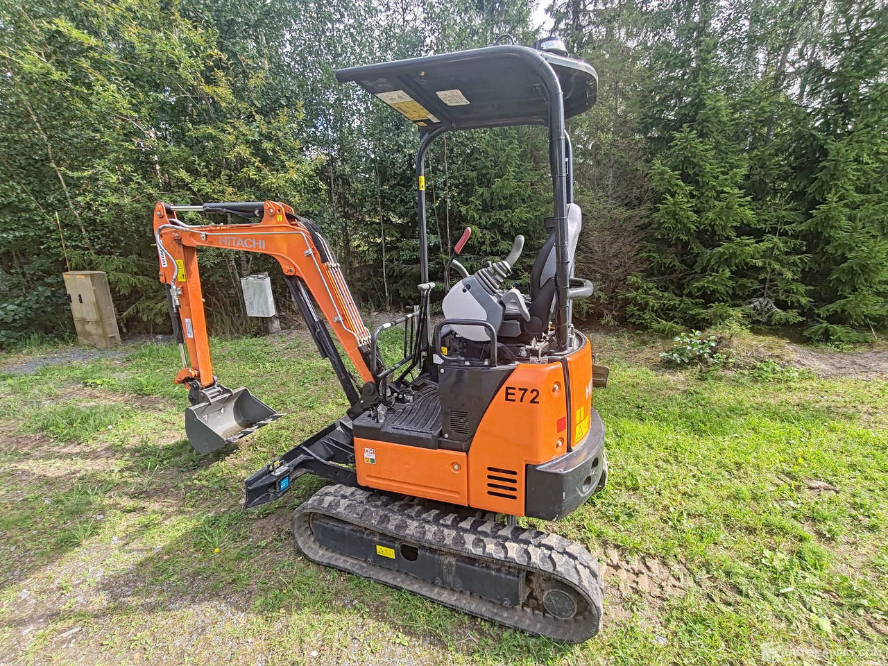 Hitachi ZX19U, reilu 90H ajettu, 2016., Eurajoki - Mini excavator: picture 5 Hitachi ZX19U, reilu 90H ajettu, 2016., Eurajoki - Mini excavator: picture 5