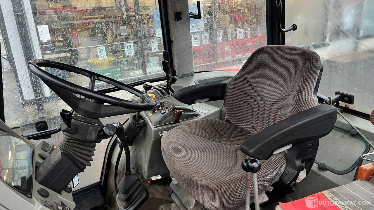 Farm tractor Massey Ferguson 6180, 1998, MTK25, Mikkeli: picture 20 Farm tractor Massey Ferguson 6180, 1998, MTK25, Mikkeli: picture 20