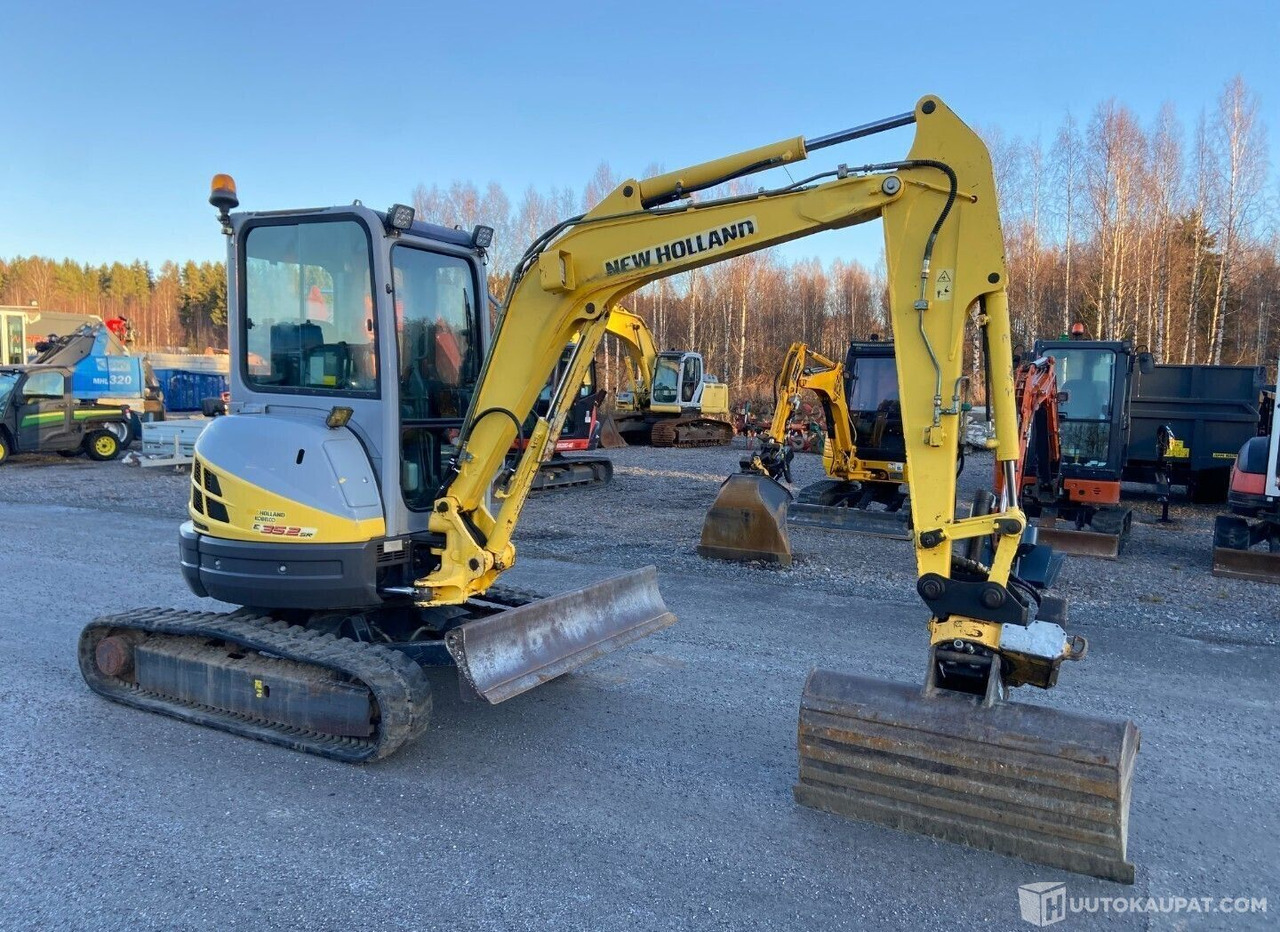New Holland E 35.2sr, 2006, Diesel, 4 964 h Kaivinkone, Virrat - Mini excavator: picture 3 New Holland E 35.2sr, 2006, Diesel, 4 964 h Kaivinkone, Virrat - Mini excavator: picture 3