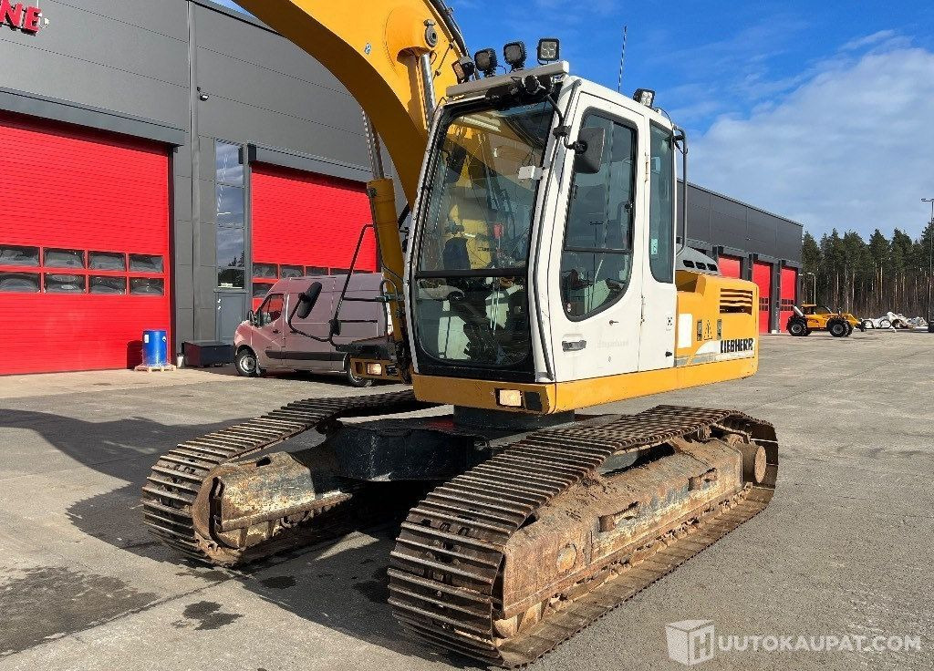 Liebherr 904 / Engcon, Kauha, Rasvari, Lämmitin, 2004, 20 987 h Kaivinkone, Ilmajoki - Other machinery: picture 2 Liebherr 904 / Engcon, Kauha, Rasvari, Lämmitin, 2004, 20 987 h Kaivinkone, Ilmajoki - Other machinery: picture 2