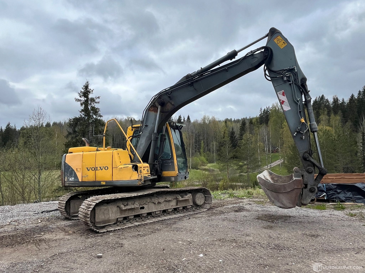 Volvo EC140B, kaivinkone, lähes uudet telat, 2002, Vihti - Other machinery: picture 3 Volvo EC140B, kaivinkone, lähes uudet telat, 2002, Vihti - Other machinery: picture 3