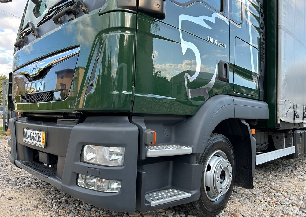 MAN TGL 12.250 GLOB UNIKAT z Niemiec BDF firanka / AUTOMAT HAK / EURO 6 / BDF 7.40 wysoki / MICHELIN 80% - Curtainsider truck: picture 4 MAN TGL 12.250 GLOB UNIKAT z Niemiec BDF firanka / AUTOMAT HAK / EURO 6 / BDF 7.40 wysoki / MICHELIN 80% - Curtainsider truck: picture 4