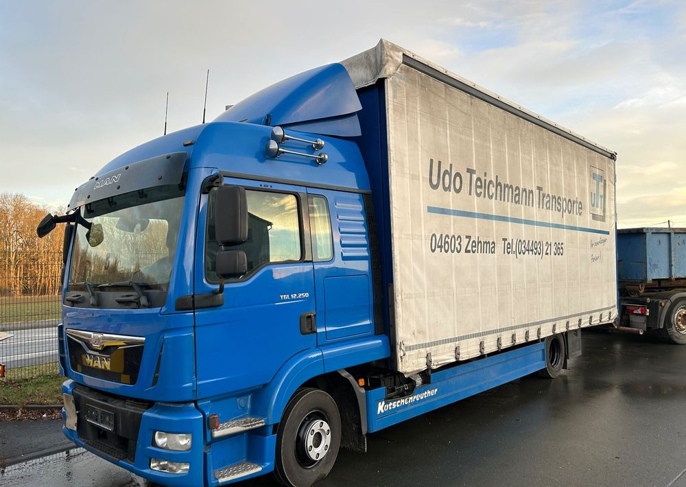 MAN TGL 12.250 cena za ZESTAW TANDEM UNIKAT przebieg z Niemiec MANUAL HAK / EURO 6 / przyczepa zestaw jumbo / opony 80% - Curtainsider truck: picture 1 MAN TGL 12.250 cena za ZESTAW TANDEM UNIKAT przebieg z Niemiec MANUAL HAK / EURO 6 / przyczepa zestaw jumbo / opony 80% - Curtainsider truck: picture 1