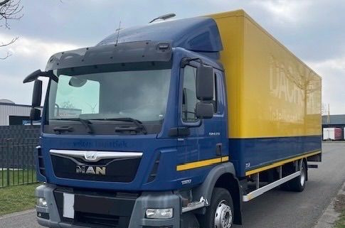 MAN TGM TGL 12.250 z Holandii KLIMA 7.2m AUTOMAT WINDA TOP CENA euro 6 nauka jazdy ESP ASR - Box truck: picture 2 MAN TGM TGL 12.250 z Holandii KLIMA 7.2m AUTOMAT WINDA TOP CENA euro 6 nauka jazdy ESP ASR - Box truck: picture 2
