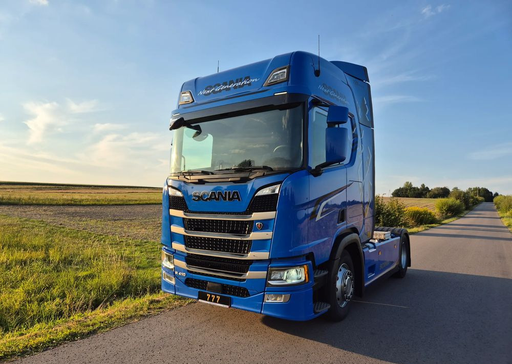 Scania R410 RETARDER FULL LED 2 ZBIORNIKI / KLIMA POSTOJOWA / VIRTUAL COCPIT z Niemiec - Tractor unit: picture 1 Scania R410 RETARDER FULL LED 2 ZBIORNIKI / KLIMA POSTOJOWA / VIRTUAL COCPIT z Niemiec - Tractor unit: picture 1