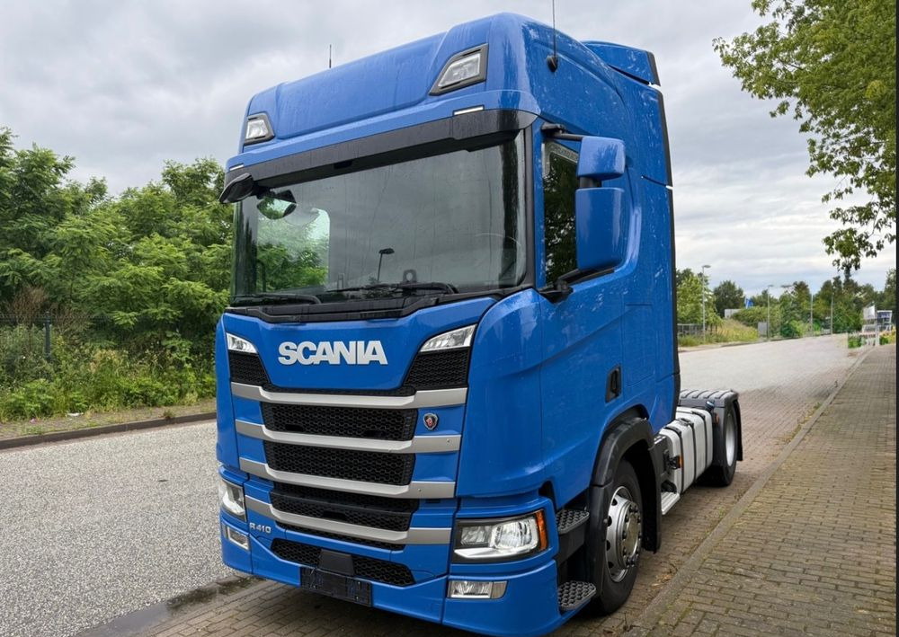 Scania R410 RETARDER FULL LED 2 ZBIORNIKI / KLIMA POSTOJOWA / VIRTUAL COCPIT z Niemiec - Tractor unit: picture 1 Scania R410 RETARDER FULL LED 2 ZBIORNIKI / KLIMA POSTOJOWA / VIRTUAL COCPIT z Niemiec - Tractor unit: picture 1