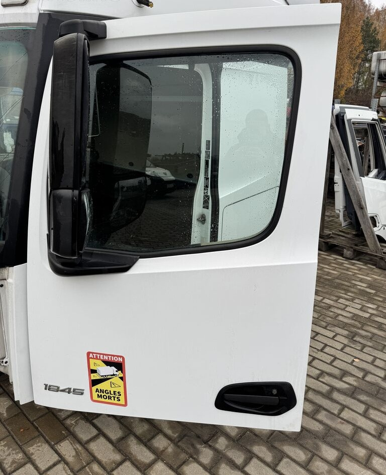 Mercedes-Benz ACTROS MP 4 LEWE truck - Door and parts for Truck: picture 1 Mercedes-Benz ACTROS MP 4 LEWE truck - Door and parts for Truck: picture 1