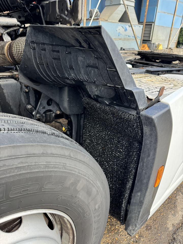 Ford F-Max - Fender: picture 3 Ford F-Max - Fender: picture 3