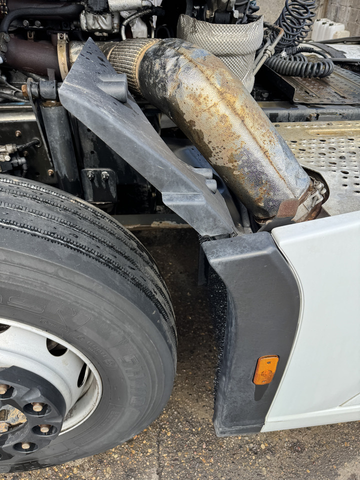 Ford F-Max - Fender: picture 2 Ford F-Max - Fender: picture 2