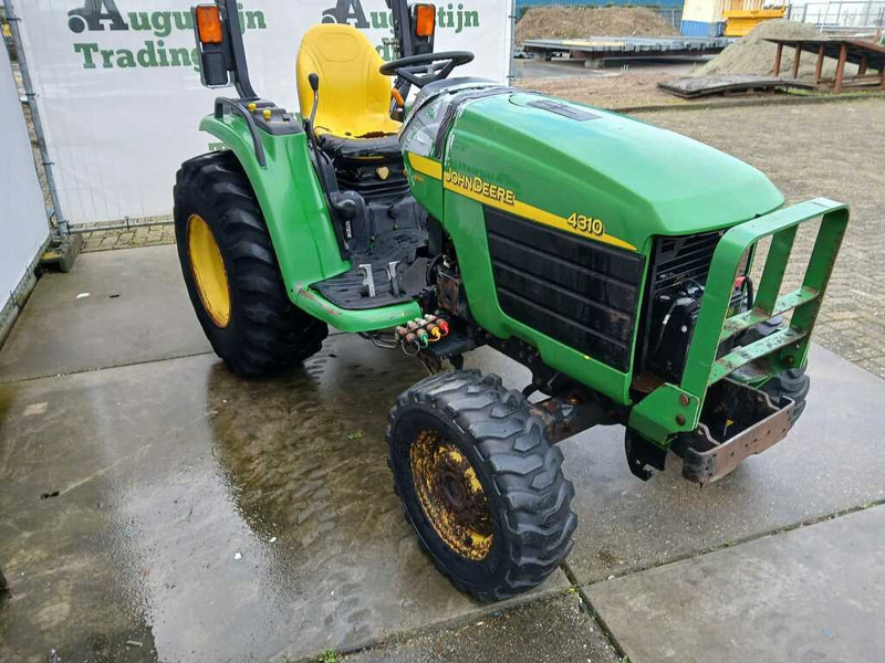 John Deere 4310 - Farm tractor: picture 4 John Deere 4310 - Farm tractor: picture 4