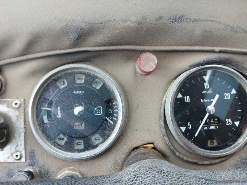 Farm tractor Renault 781-4: picture 13