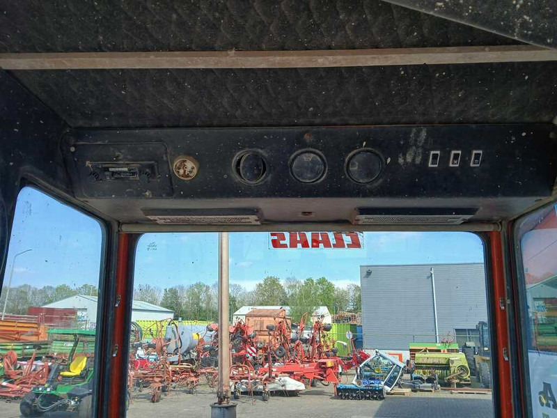 Farm tractor Renault 781-4: picture 12