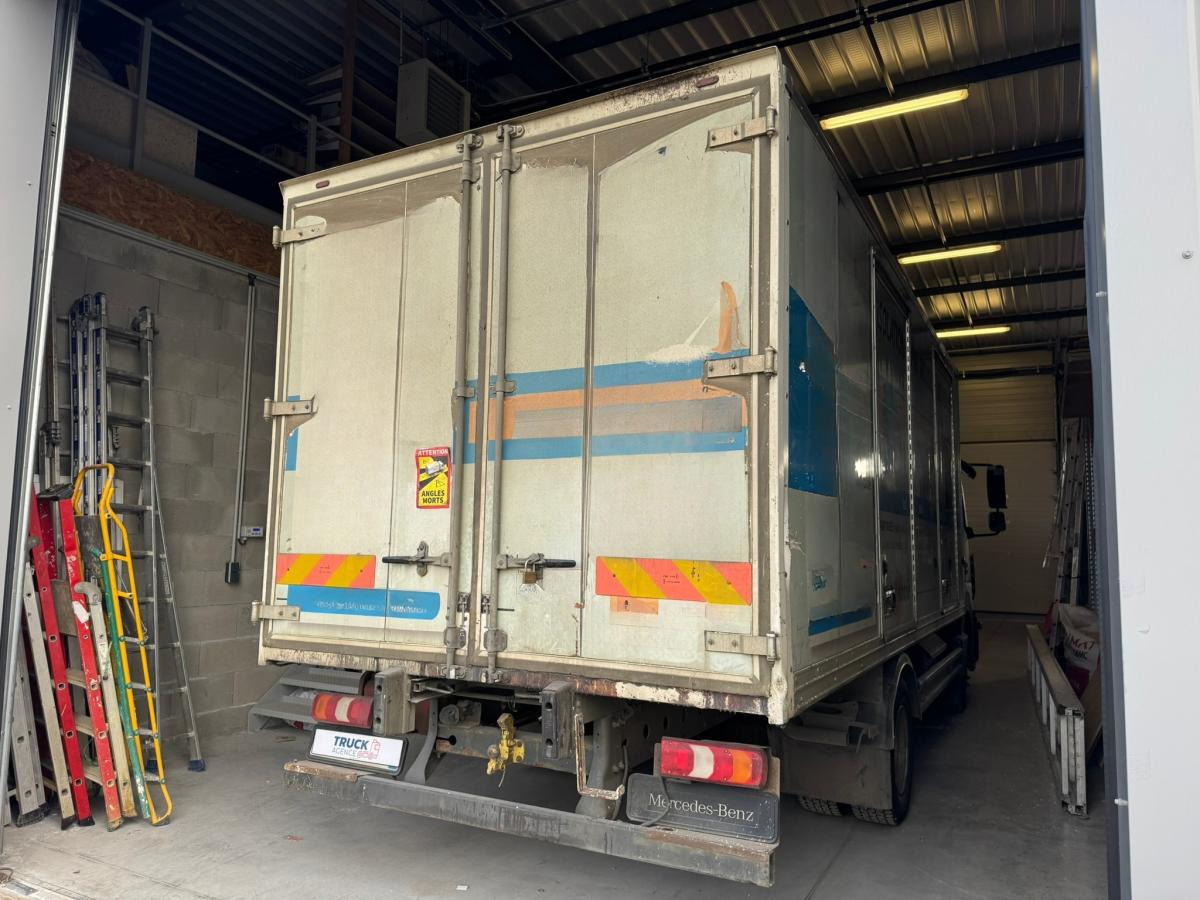 Mercedes Atego - Box truck: picture 5 Mercedes Atego - Box truck: picture 5