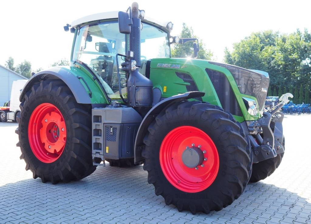 Fendt 828 Vario S4 ProfiPlus, GPS - Farm tractor: picture 4 Fendt 828 Vario S4 ProfiPlus, GPS - Farm tractor: picture 4