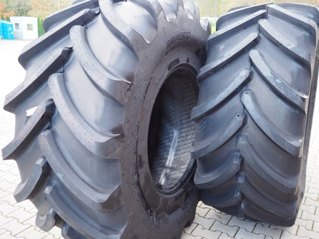 Firestone MAXI TRACTION HARVEST 800/65 R32 - Tire for Agricultural machinery: picture 5 Firestone MAXI TRACTION HARVEST 800/65 R32 - Tire for Agricultural machinery: picture 5