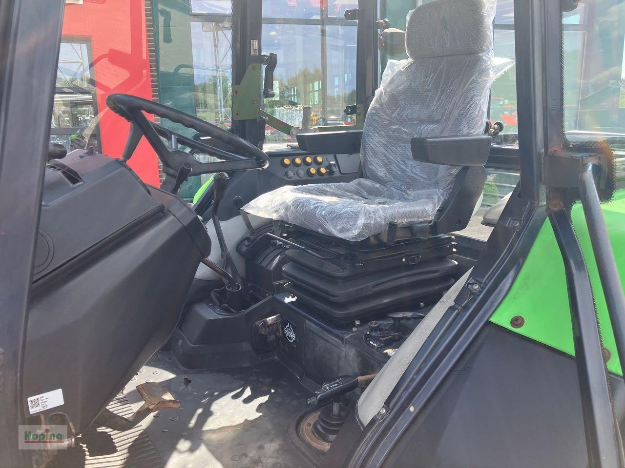 Farm tractor Deutz-Fahr DX 6.07: picture 13 Farm tractor Deutz-Fahr DX 6.07: picture 13