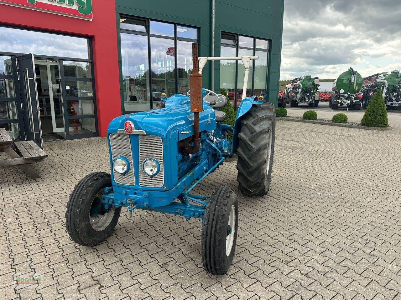 Ford Super Major - Farm tractor: picture 2 Ford Super Major - Farm tractor: picture 2
