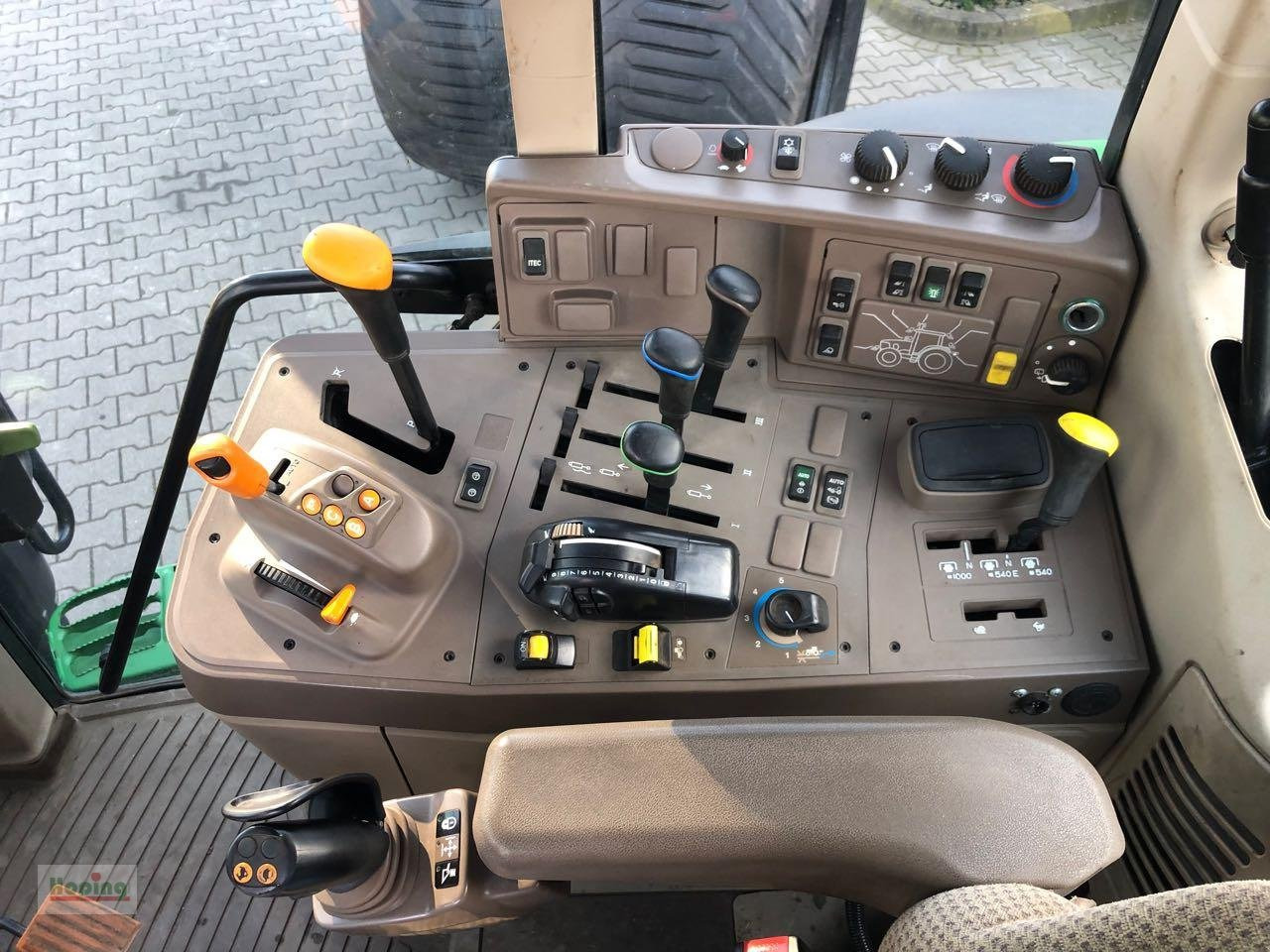 Farm tractor John Deere 6155 M: picture 15 Farm tractor John Deere 6155 M: picture 15