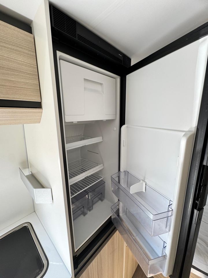 Leasing of ADRIA Twin 600 SP ADRIA Twin 600 SP: picture 17 Leasing of ADRIA Twin 600 SP ADRIA Twin 600 SP: picture 17