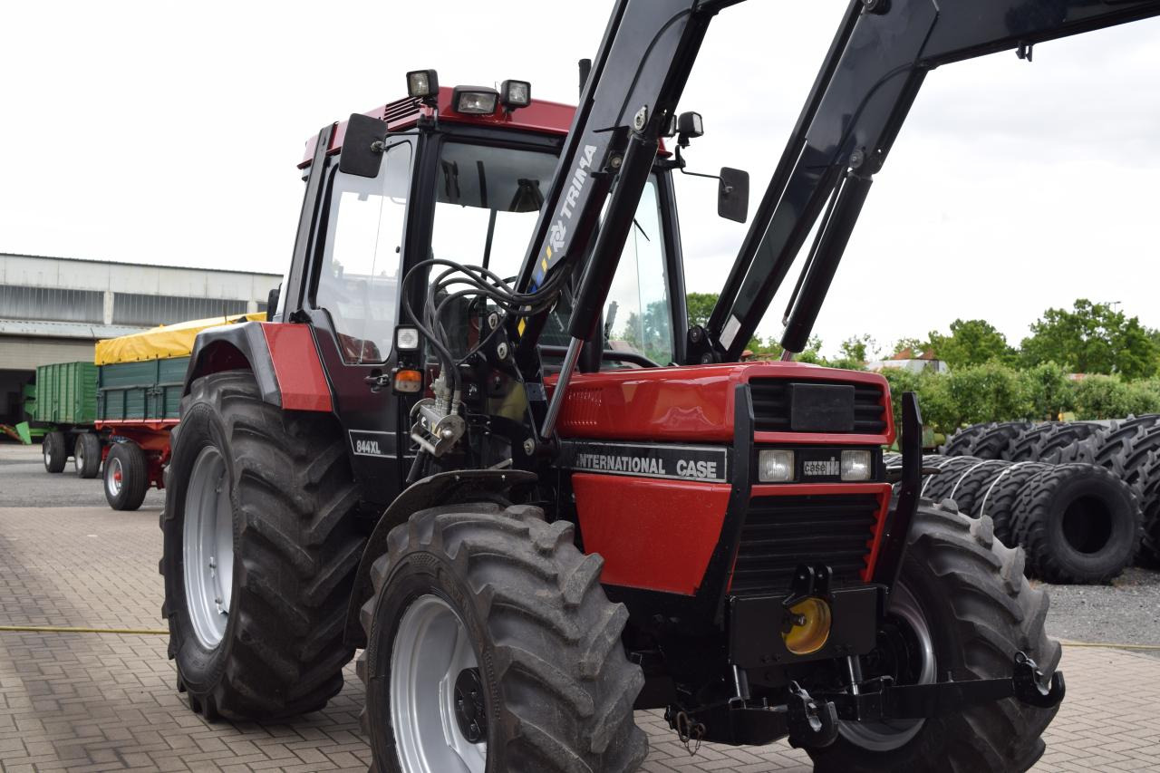 Case-IH 844 A/S - Farm tractor: picture 3 Case-IH 844 A/S - Farm tractor: picture 3