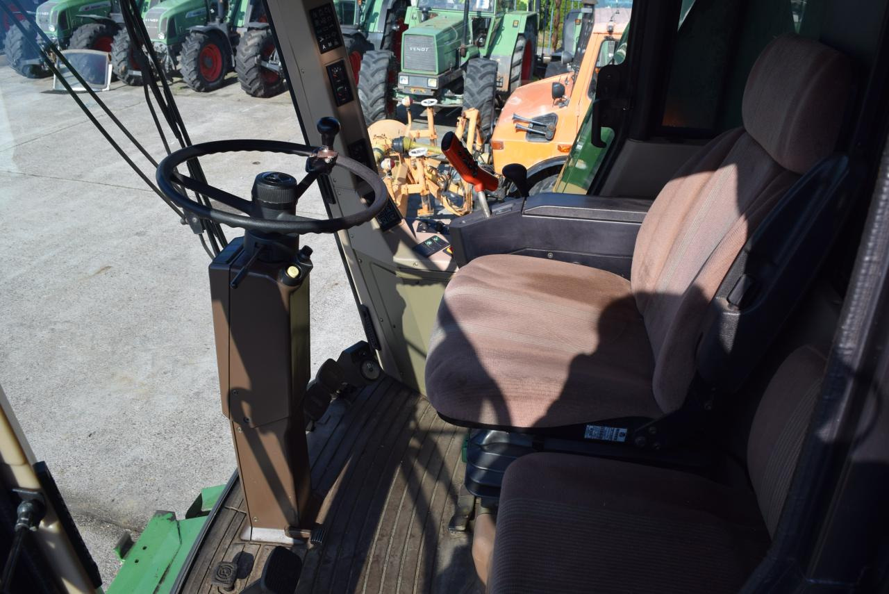 Combine harvester John Deere 2064: picture 8 Combine harvester John Deere 2064: picture 8