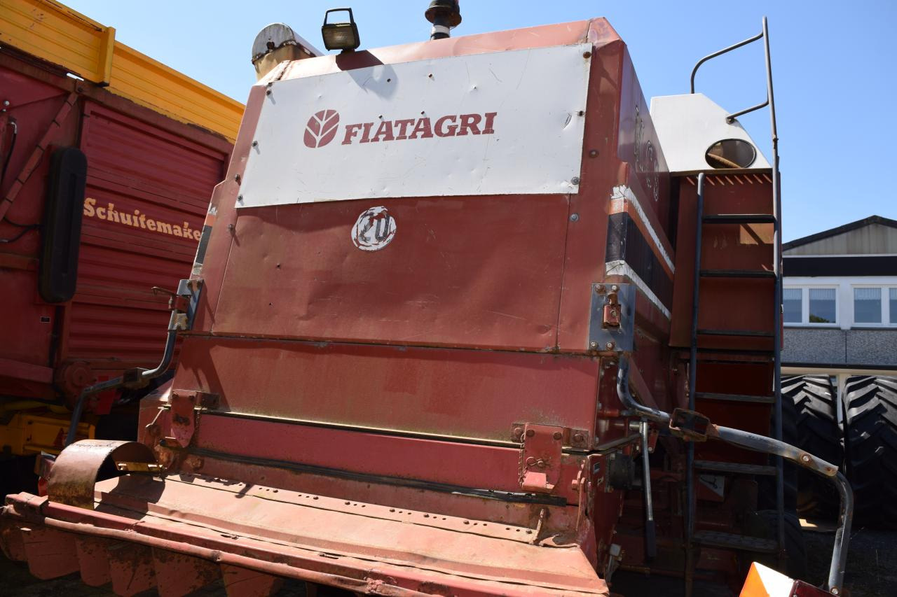 Laverda L624 - Combine harvester: picture 5 Laverda L624 - Combine harvester: picture 5