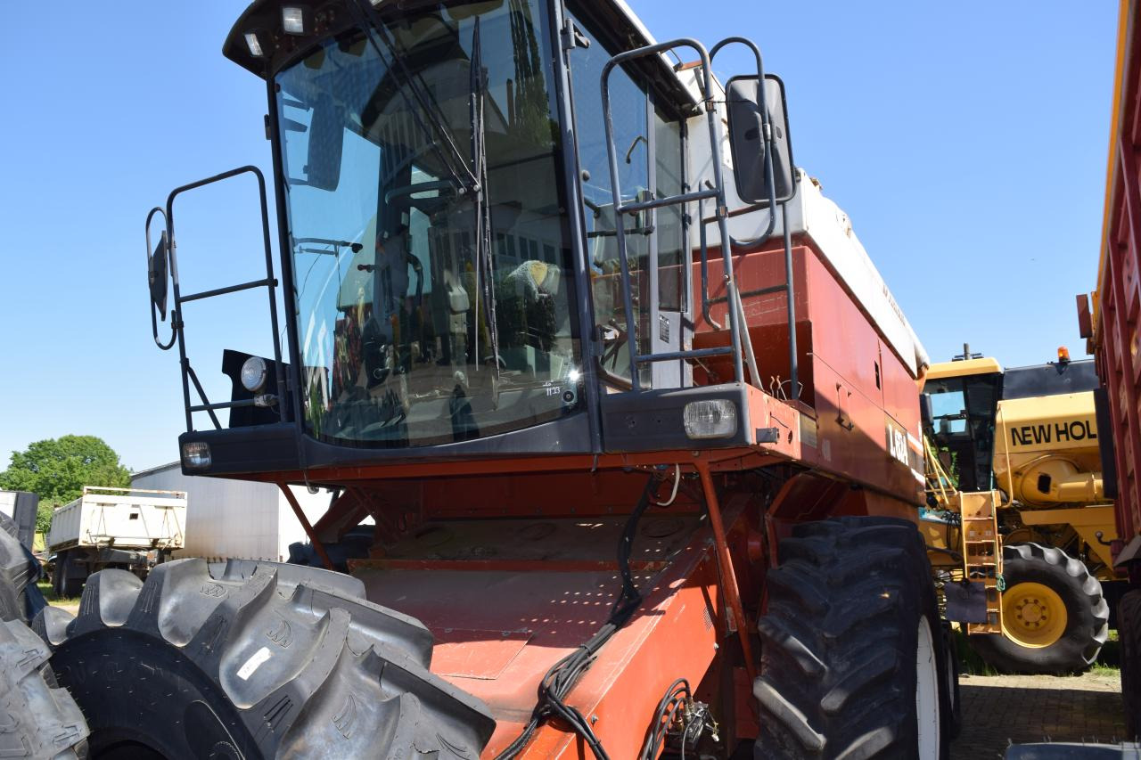 Laverda L624 - Combine harvester: picture 2 Laverda L624 - Combine harvester: picture 2