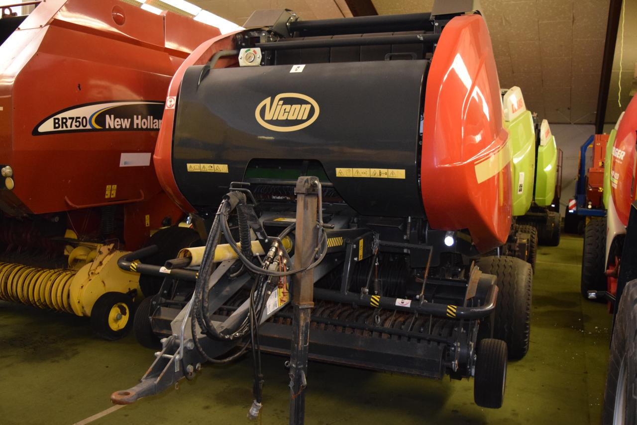 Vicon RV 4220 SC 14 - Round baler: picture 3 Vicon RV 4220 SC 14 - Round baler: picture 3