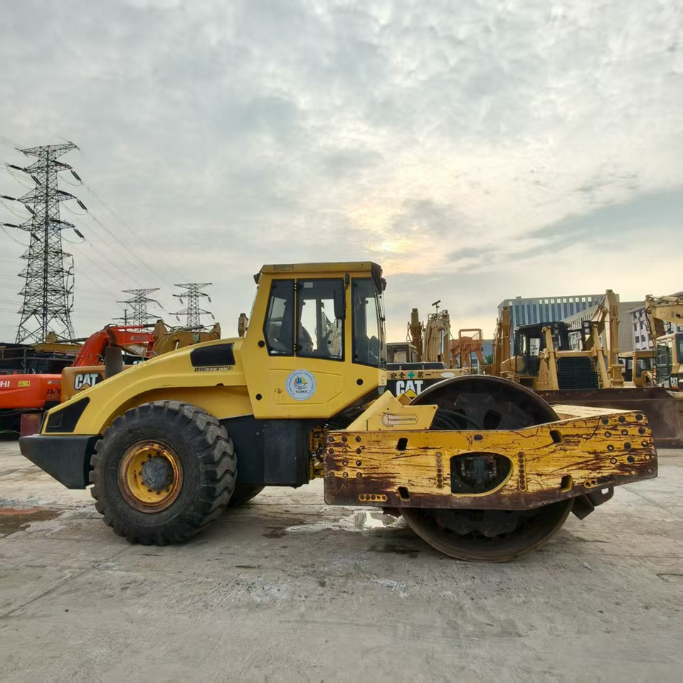 BOMAG 226DH - Road roller: picture 1 BOMAG 226DH - Road roller: picture 1