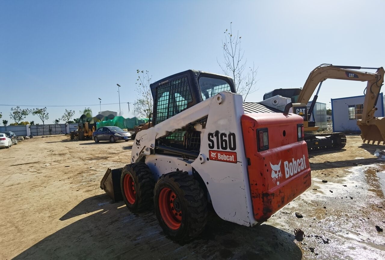 Bobcat S160 - Skid steer loader: picture 1 Bobcat S160 - Skid steer loader: picture 1