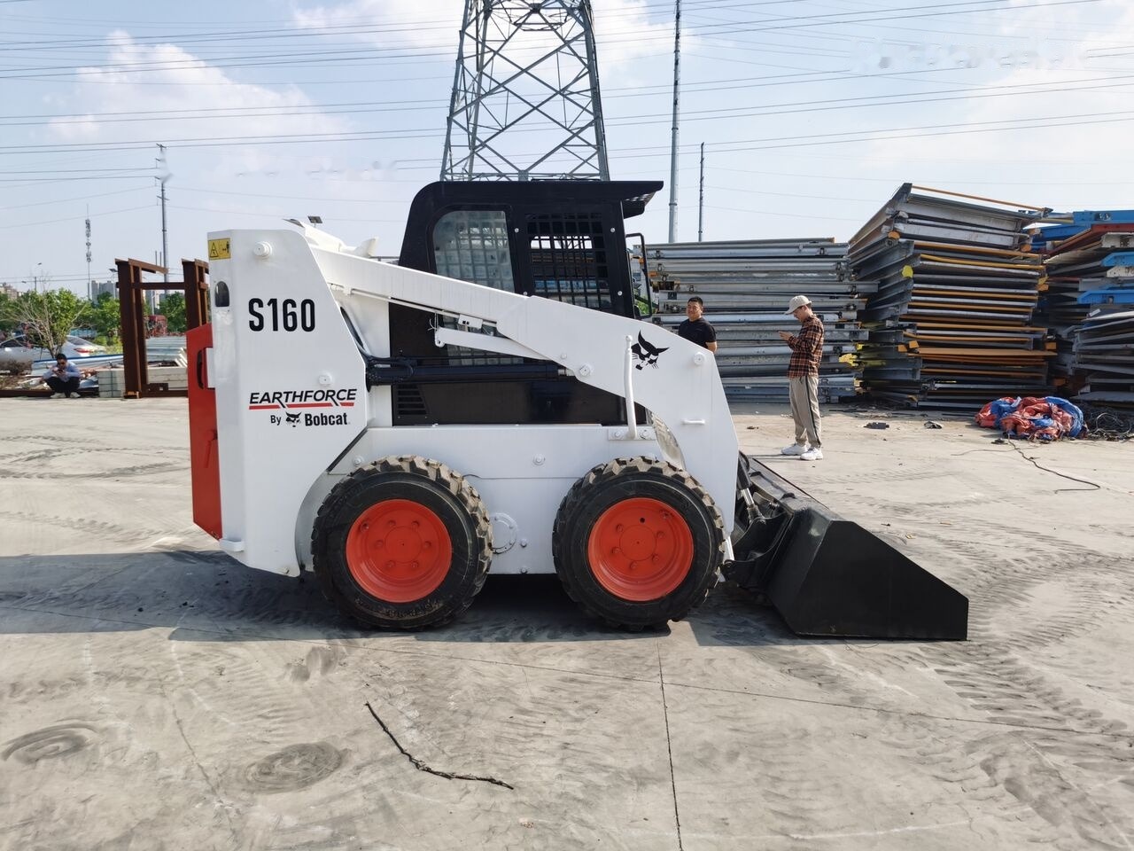Bobcat S160 - Skid steer loader: picture 2 Bobcat S160 - Skid steer loader: picture 2