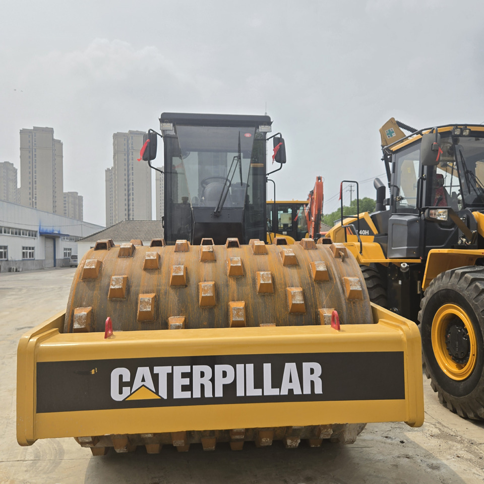 CAT CS683E - Compactor: picture 1 CAT CS683E - Compactor: picture 1
