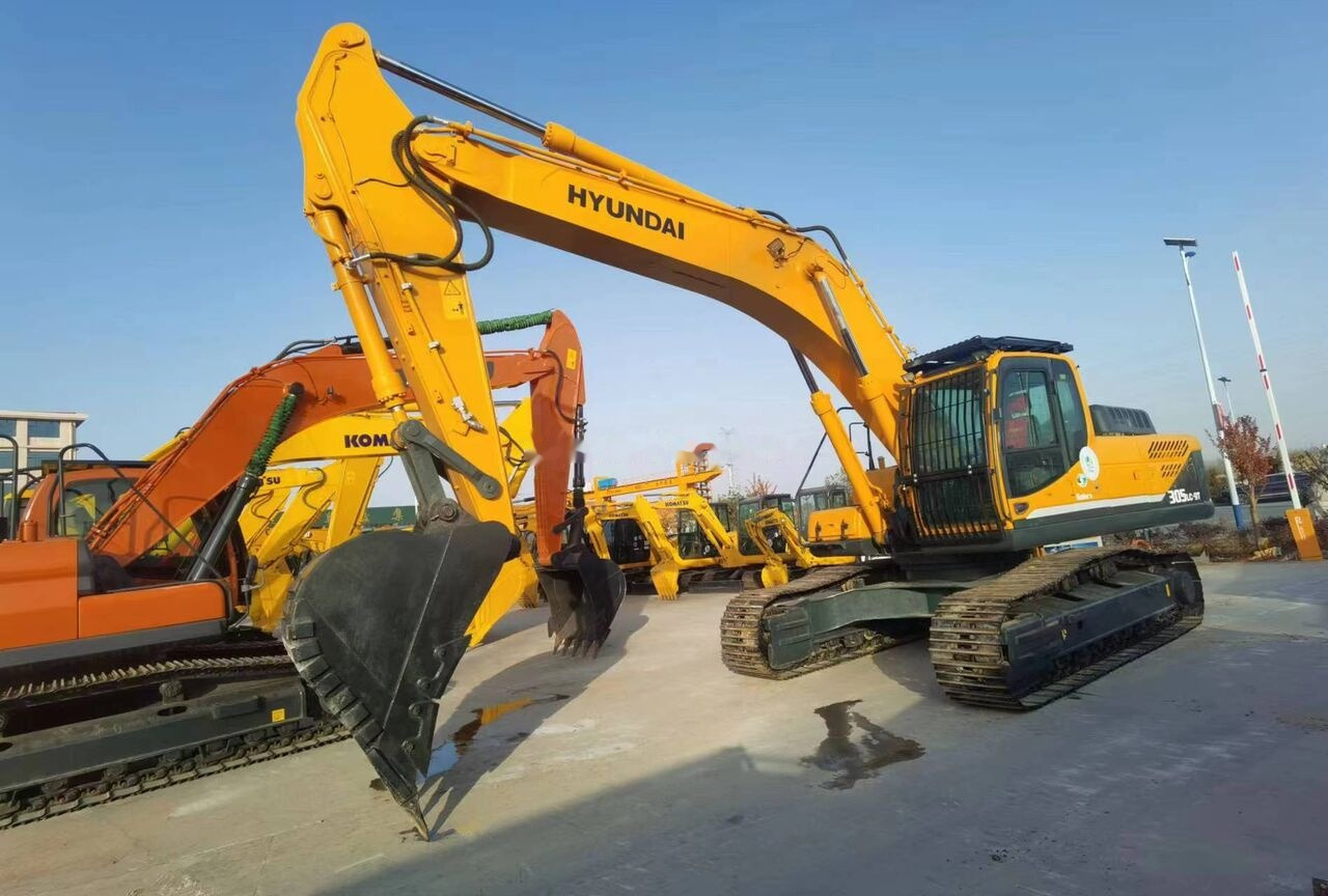 Hyundai R305LC - Crawler excavator: picture 2 Hyundai R305LC - Crawler excavator: picture 2