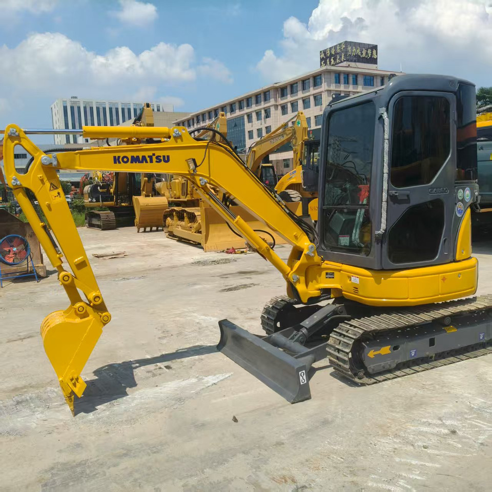 KOMATSU PC30 - Mini excavator: picture 3 KOMATSU PC30 - Mini excavator: picture 3