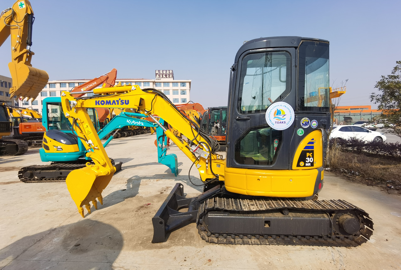 Komatsu PC30MR - Mini excavator: picture 1 Komatsu PC30MR - Mini excavator: picture 1