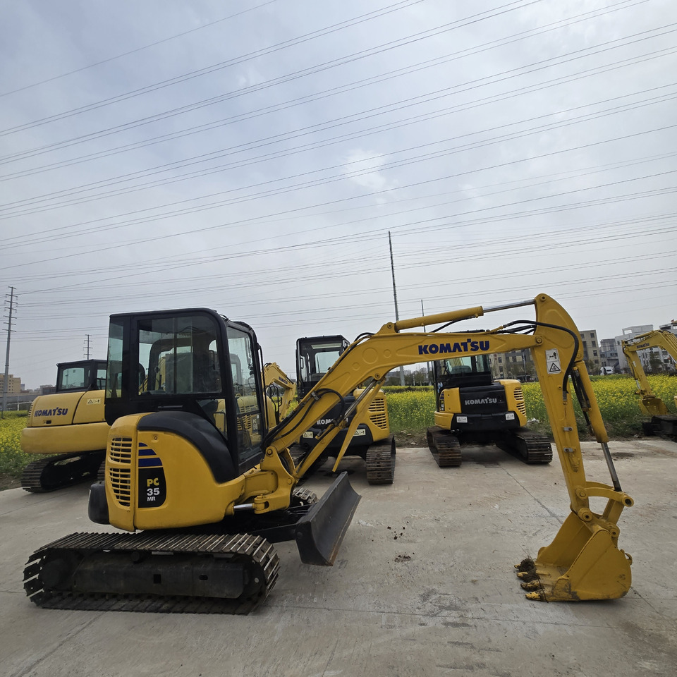 Komatsu PC35MR - Mini excavator: picture 1 Komatsu PC35MR - Mini excavator: picture 1