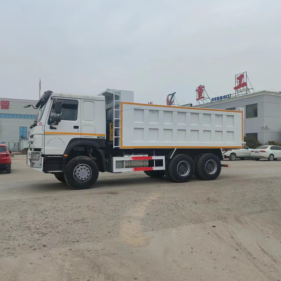 SINOTRUK HOWO - Tipper: picture 1 SINOTRUK HOWO - Tipper: picture 1